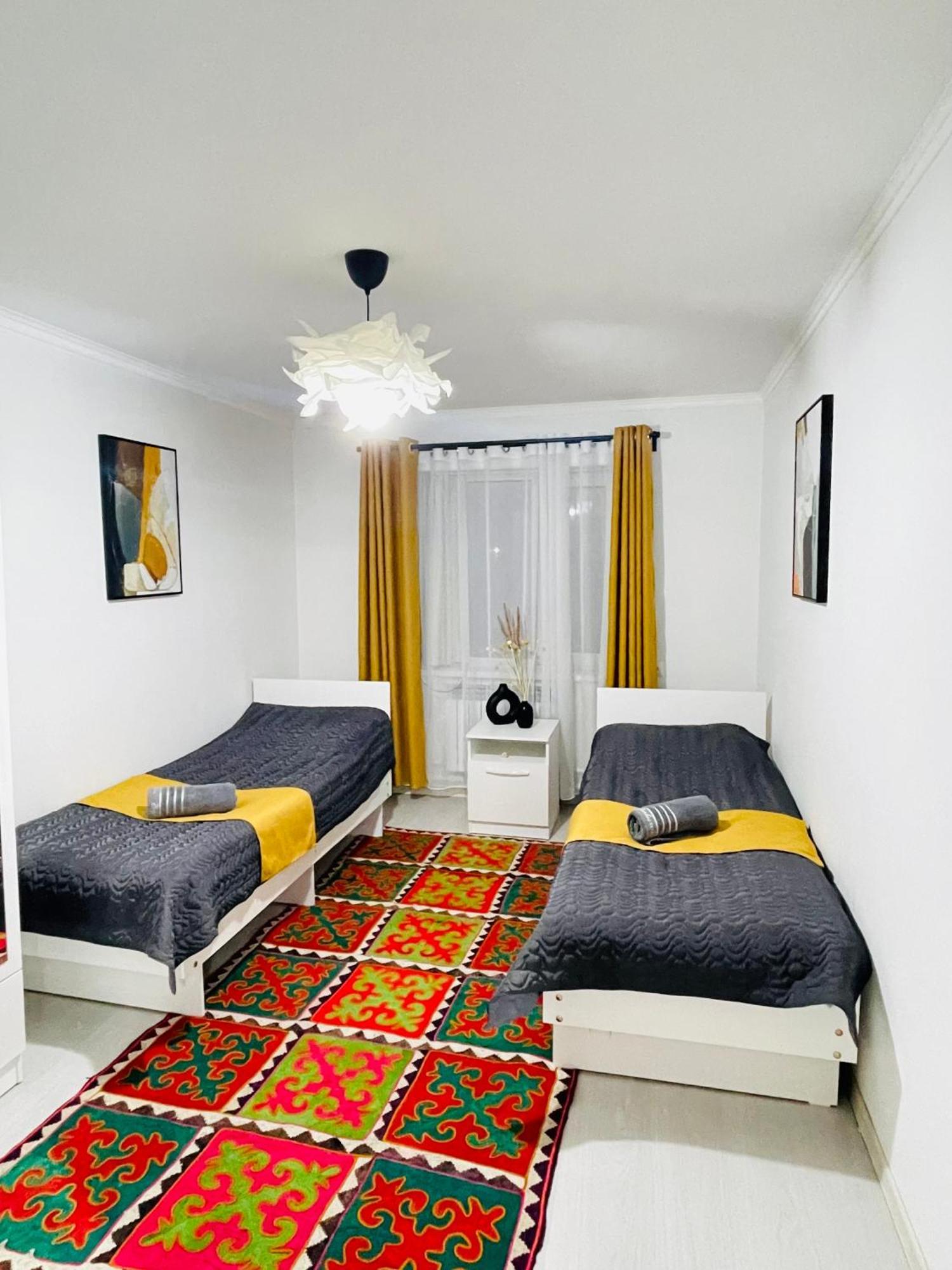 Guesthouse Greathome Karakol Exterior foto