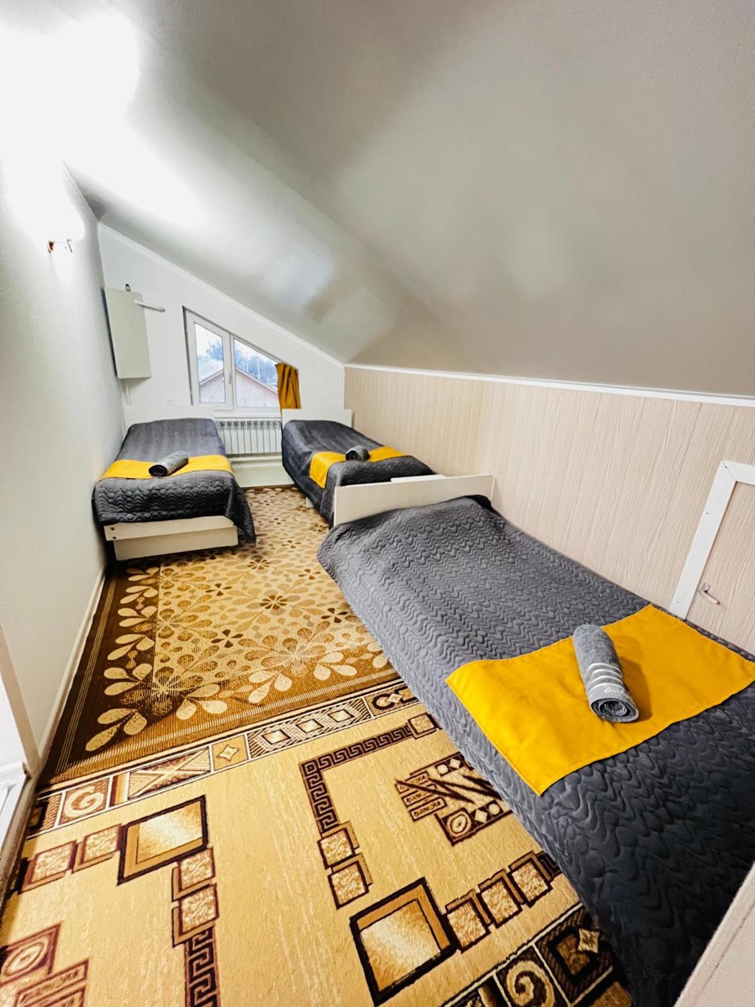 Guesthouse Greathome Karakol Exterior foto